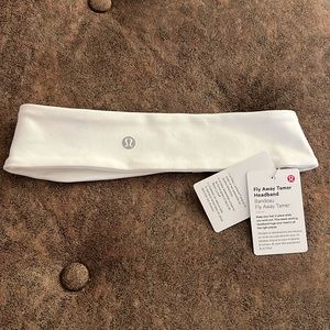 Lululemon Fly Away Tamer Headband